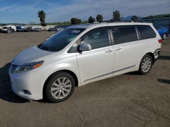  Salvage Toyota Sienna