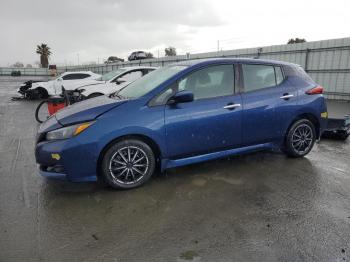  Salvage Nissan LEAF