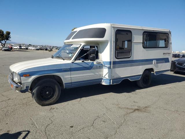  Salvage Toyota Pickup