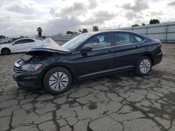  Salvage Volkswagen Jetta