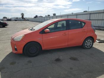  Salvage Toyota Prius