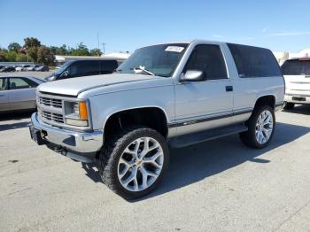  Salvage Chevrolet Tahoe