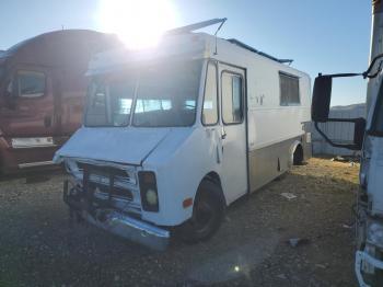  Salvage Chevrolet P30