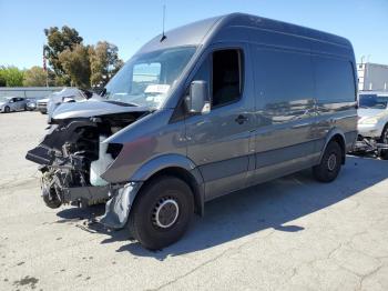  Salvage Mercedes-Benz Sprinter