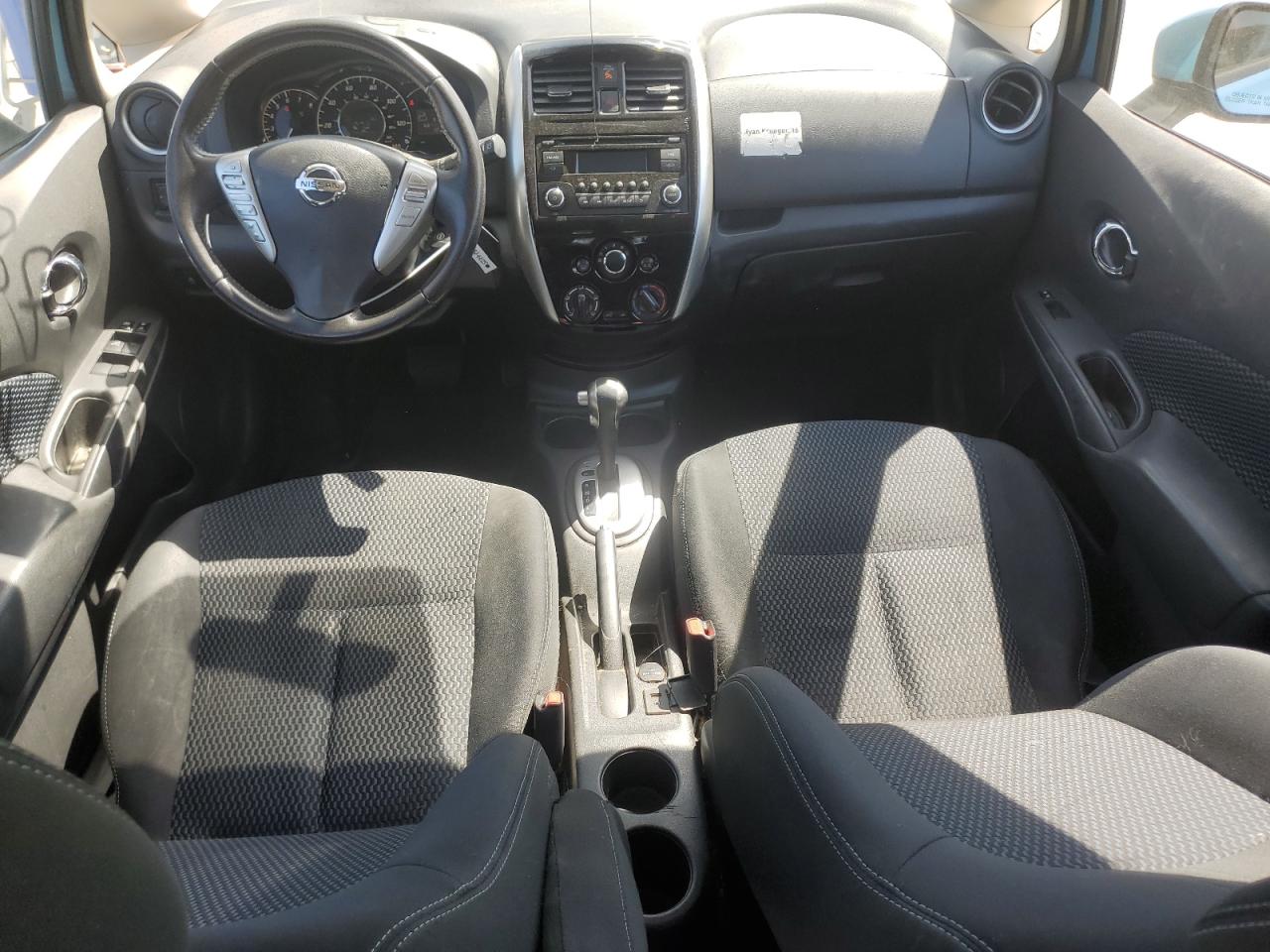 Nissan Versa S Image 8