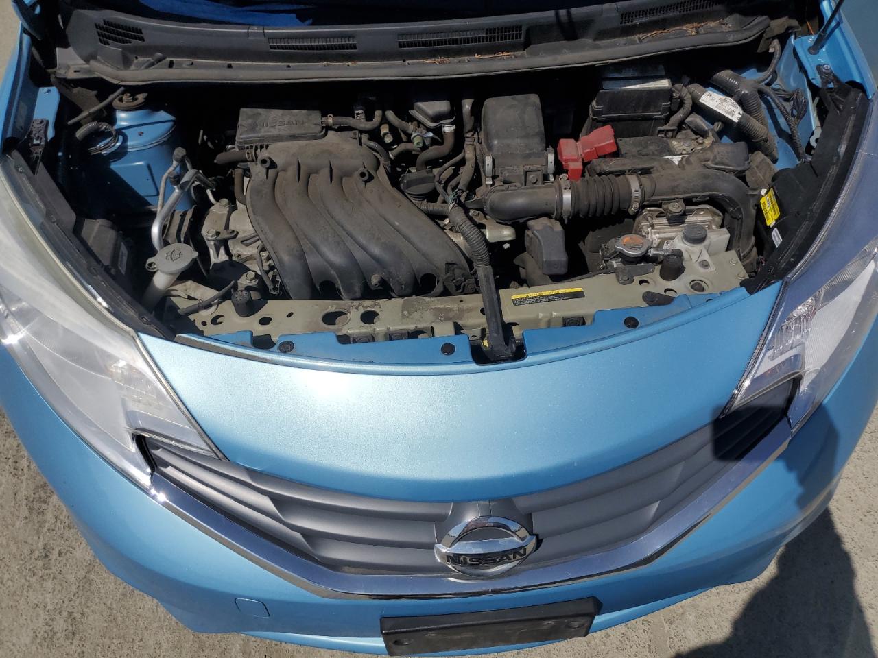 Nissan Versa S Image 2