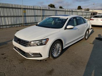  Salvage Volkswagen Passat
