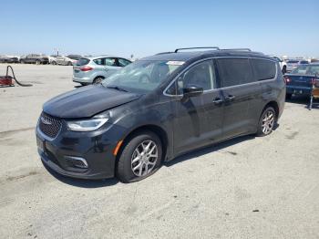  Salvage Chrysler Pacifica