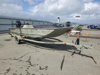  Salvage Tracker Boat