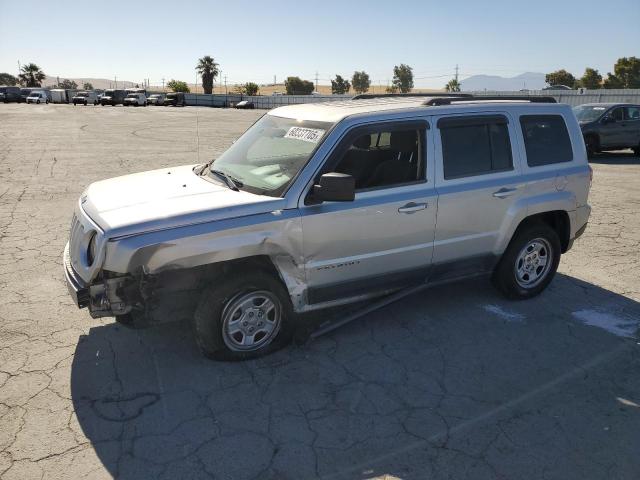  Salvage Jeep Patriot