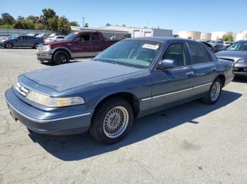  Salvage Ford Crown Vic