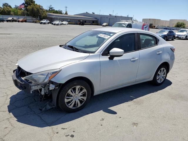  Salvage Toyota Yaris