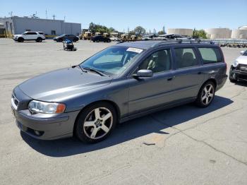  Salvage Volvo V70