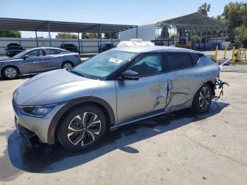  Salvage Kia EV6