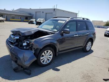  Salvage Subaru Forester