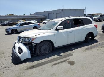  Salvage Nissan Pathfinder