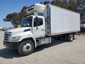  Salvage Hino 258 268