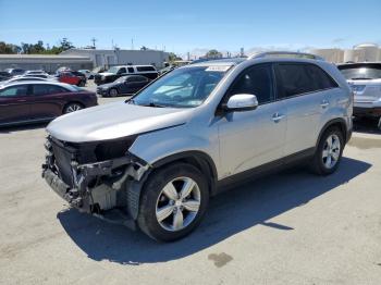  Salvage Kia Sorento