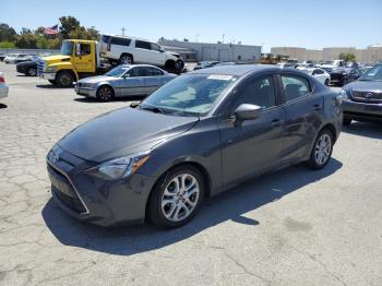  Salvage Toyota Yaris