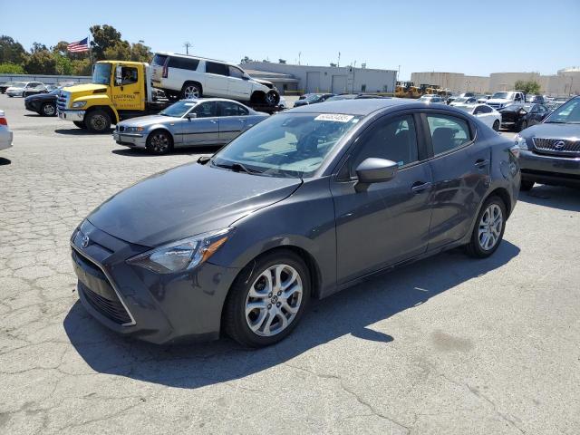  Salvage Toyota Yaris