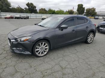  Salvage Mazda 3