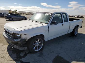  Salvage Dodge Dakota