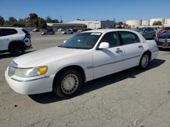  Salvage Lincoln Towncar