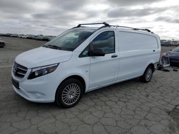  Salvage Mercedes-Benz Metris