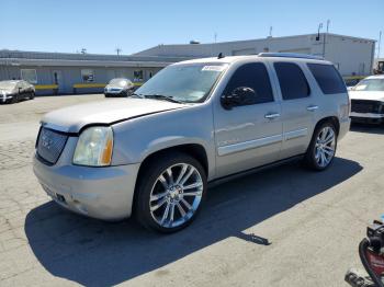  Salvage GMC Yukon