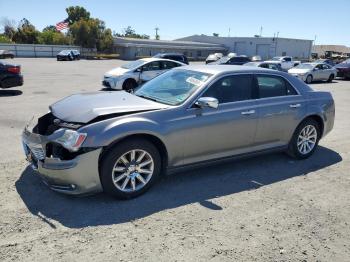  Salvage Chrysler 300
