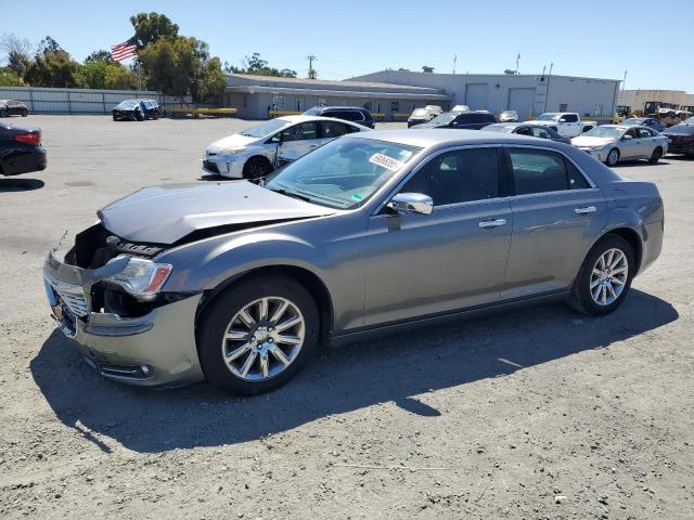  Salvage Chrysler 300