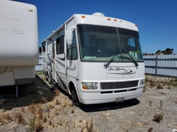  Salvage Workhorse Custom Cha Motorhome