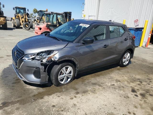  Salvage Nissan Kicks