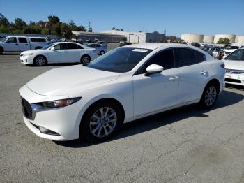  Salvage Mazda 3