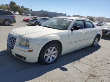  Salvage Chrysler 300