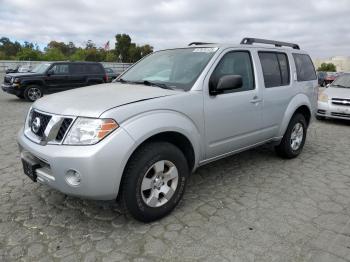  Salvage Nissan Pathfinder