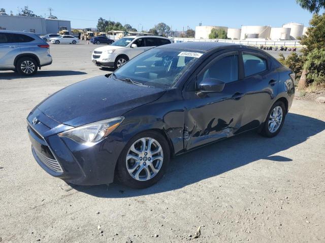 Salvage Toyota Yaris
