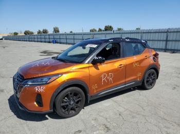  Salvage Nissan Kicks