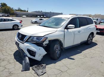  Salvage Nissan Pathfinder