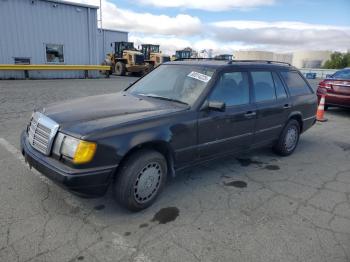  Salvage Mercedes-Benz 300-Class