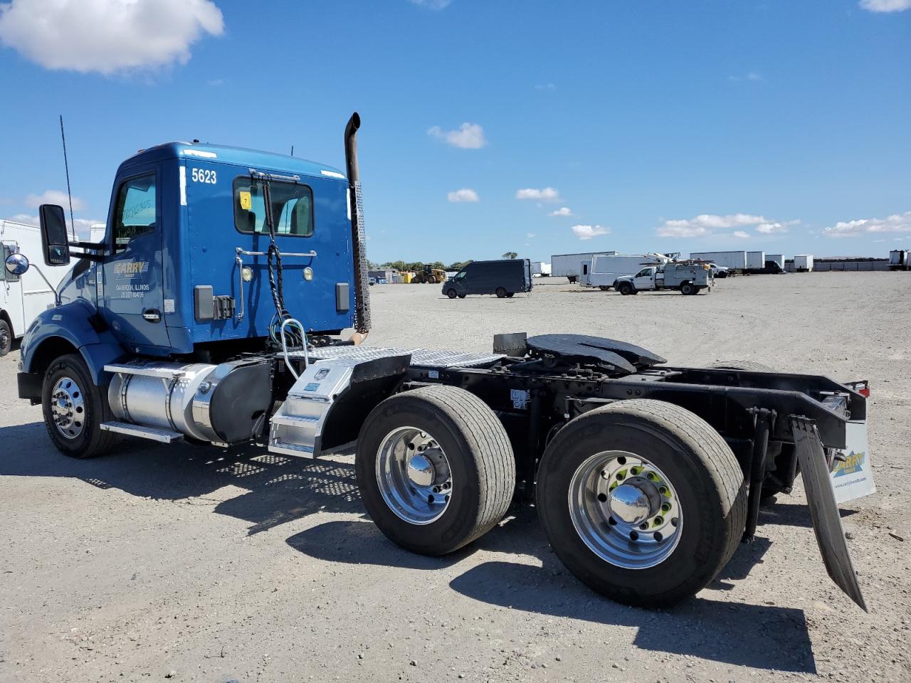 Kenworth T880 T880 Image 2