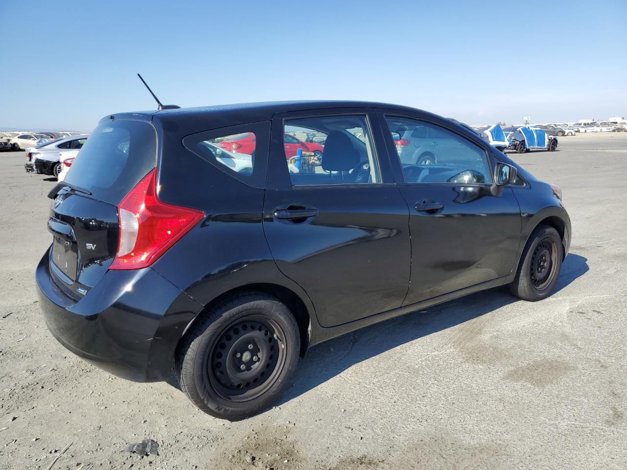 Nissan Versa S Image 12