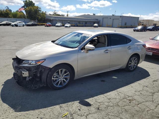  Salvage Lexus Es