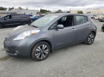  Salvage Nissan LEAF