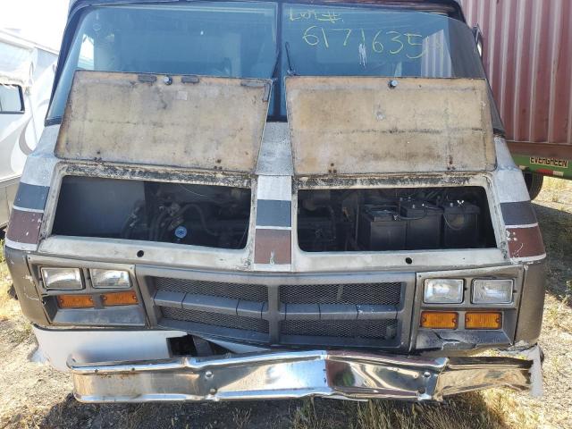 Chevrolet P30 Image 7