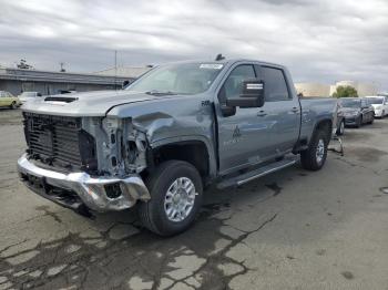 Salvage Chev Silverado K2500 Heavy Dut