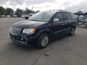  Salvage Chrysler Minivan