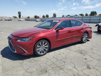  Salvage Lexus Es