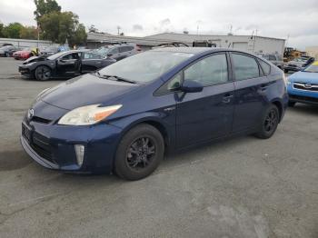  Salvage Toyota Prius