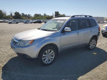  Salvage Subaru Forester